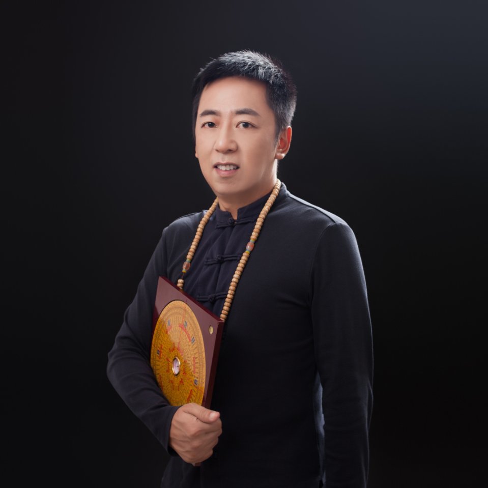 李老师照片.jpg